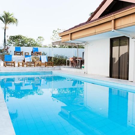 Seaview Hills Luxury Apartments & Rooms 다우이스 외부 사진