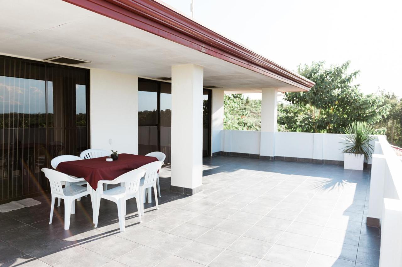 Seaview Hills Luxury Apartments & Rooms 다우이스 외부 사진