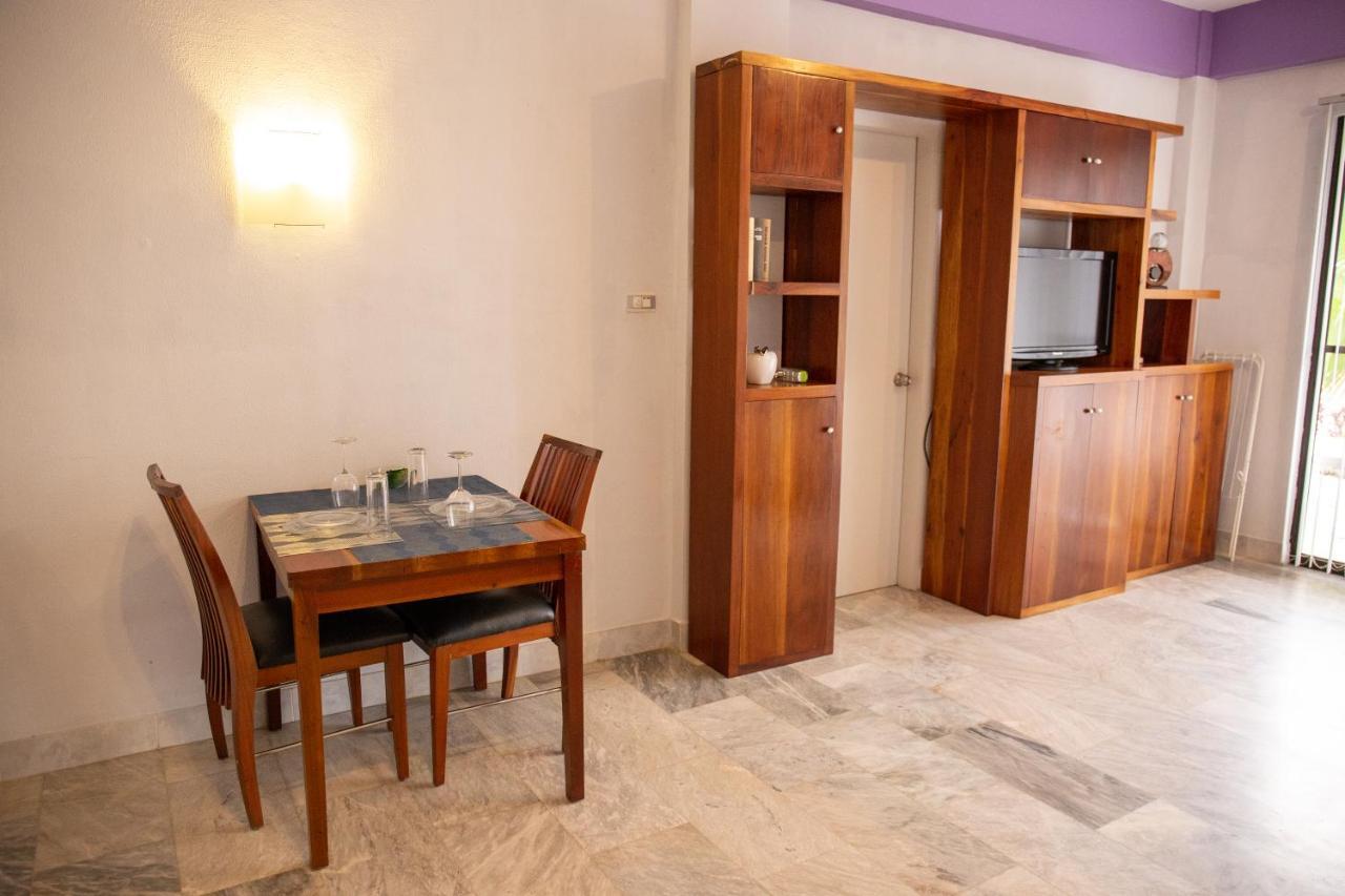 Seaview Hills Luxury Apartments & Rooms 다우이스 외부 사진
